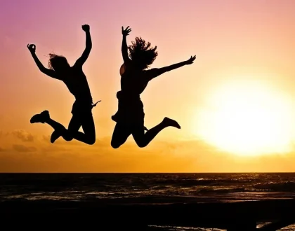 MENYIKAPI KEBERHASILAN