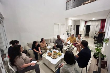 LEBIH KONSOLIDATIF LAGI