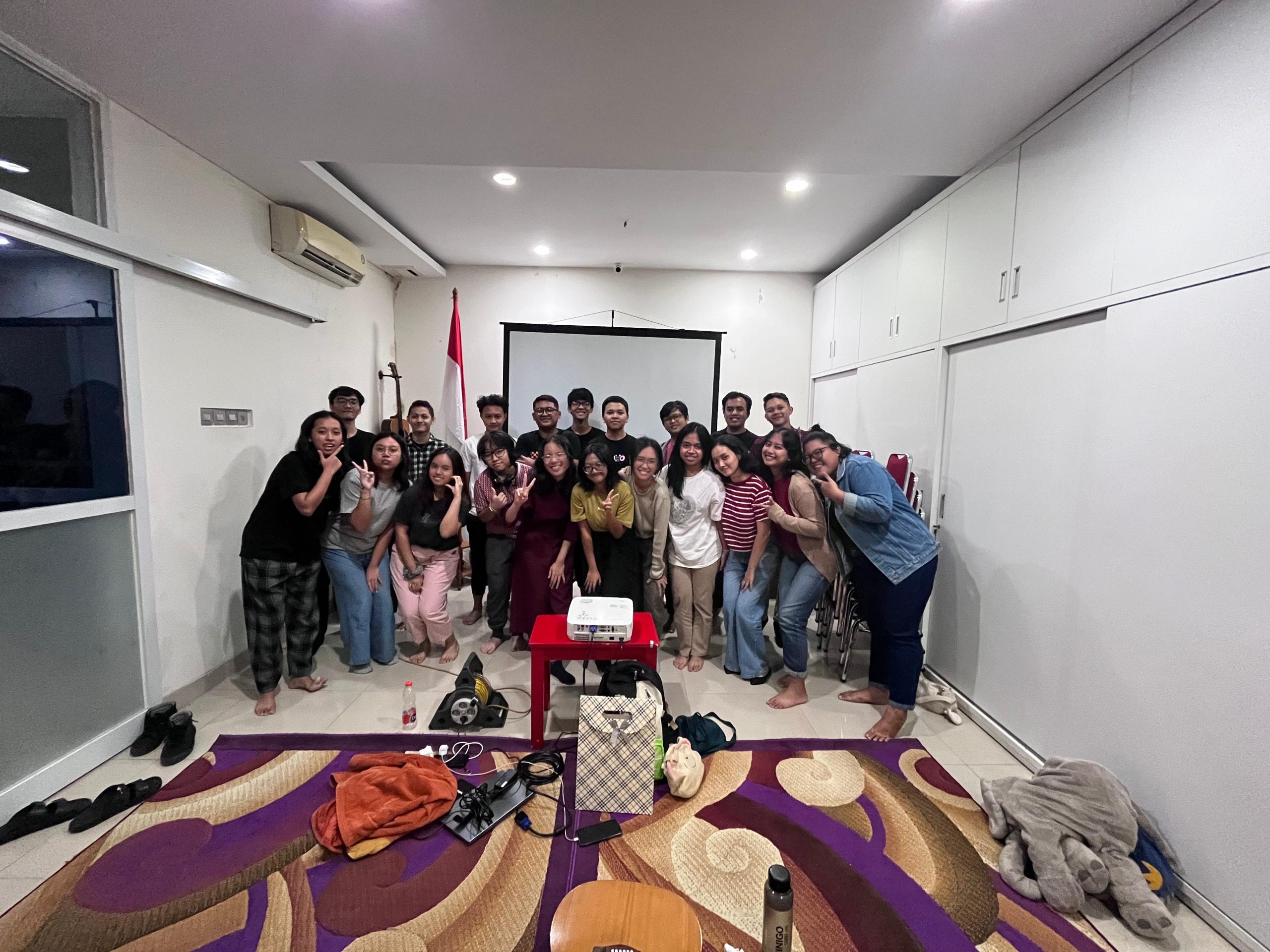 PENGARUH TEMAN SEBAYA